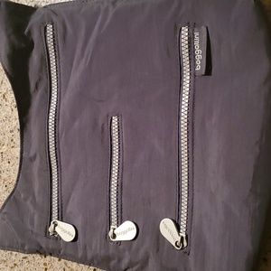 Grey BAGGALLINI crossbody. Maybe used 1x? Like new. Perfect!